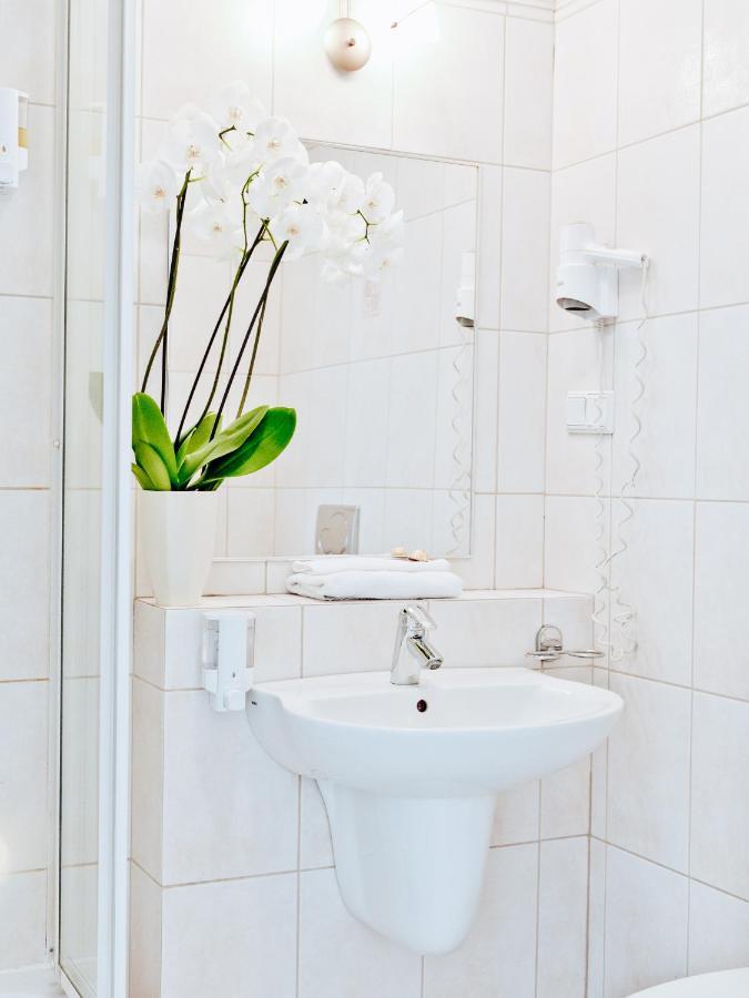 Hotel Koloseum Turek Zewnętrze zdjęcie