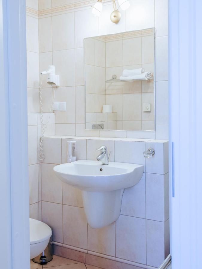 Hotel Koloseum Turek Zewnętrze zdjęcie