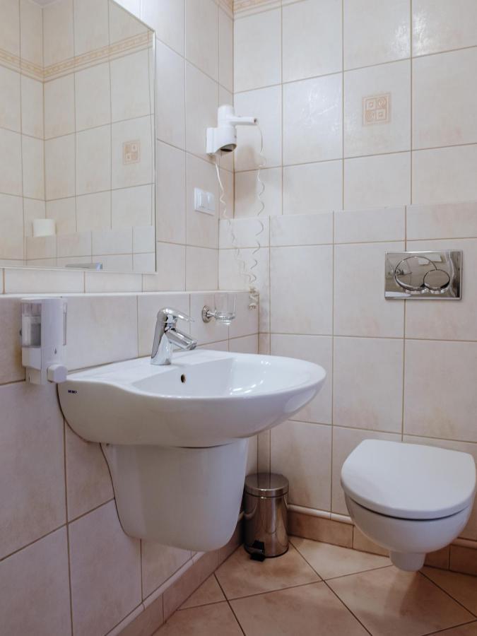 Hotel Koloseum Turek Zewnętrze zdjęcie