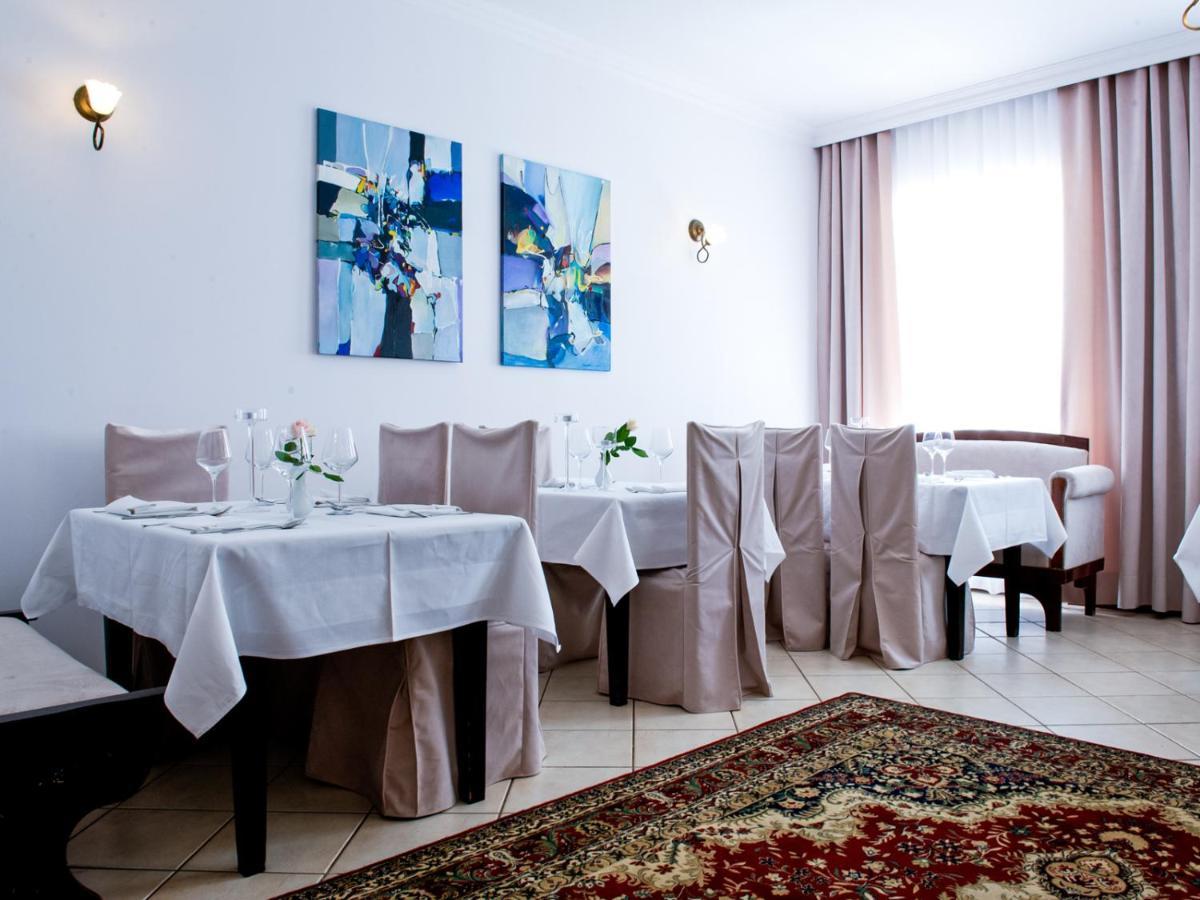 Hotel Koloseum Turek Zewnętrze zdjęcie