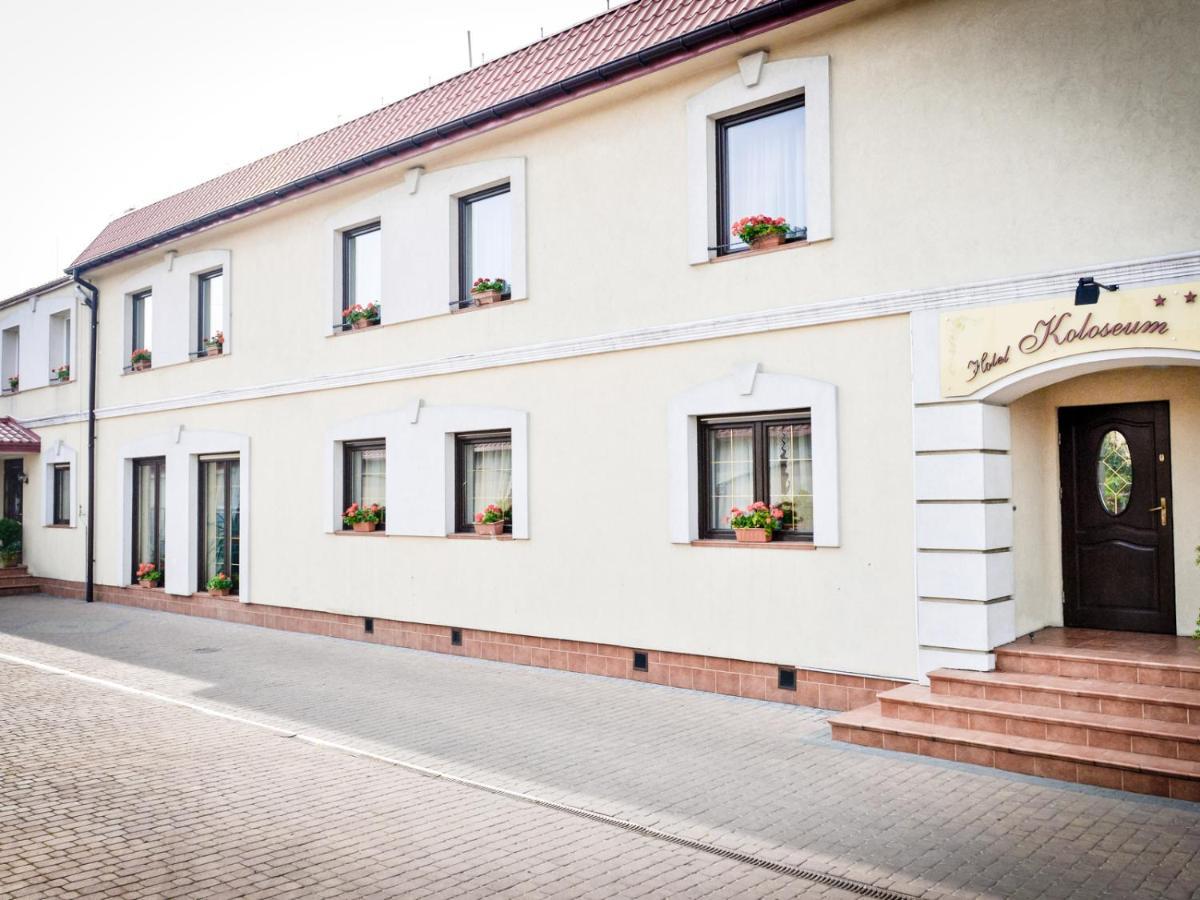 Hotel Koloseum Turek Zewnętrze zdjęcie
