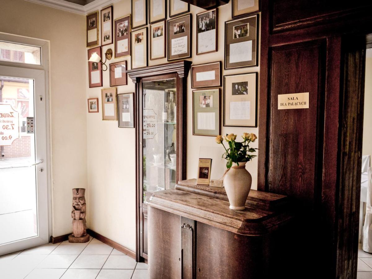Hotel Koloseum Turek Zewnętrze zdjęcie