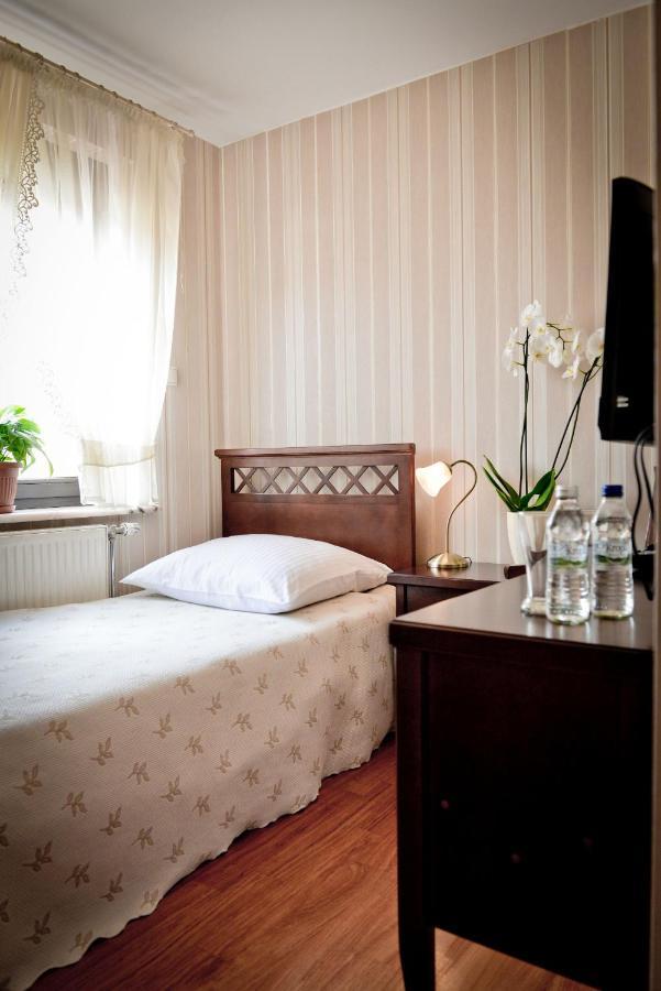 Hotel Koloseum Turek Zewnętrze zdjęcie